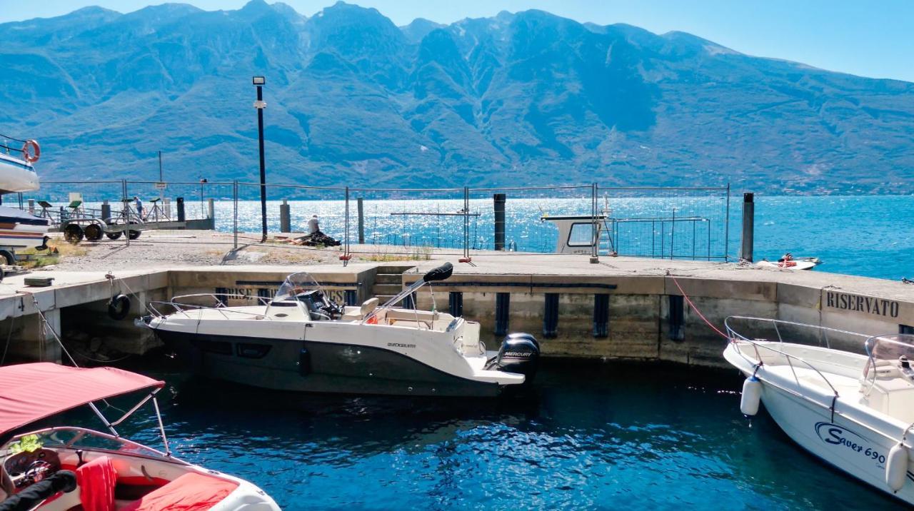 Dv Garda Suite Campione del Garda Exterior foto